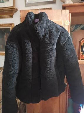 Alo Yoga Black Faux Sherpa Jacket - Women's